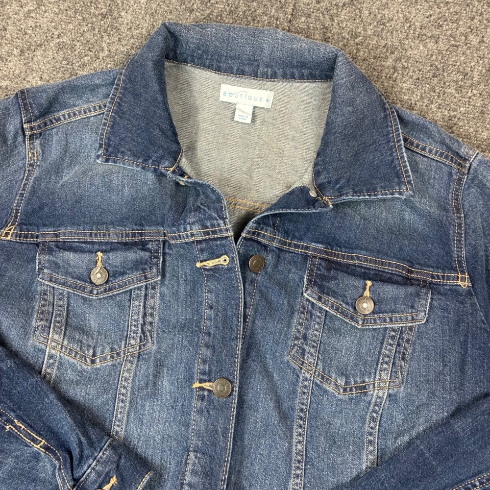 Boutique+ Womens Plus Size 2XL‎ Distressed Denim Trucker Jacket Medium Wash Blue